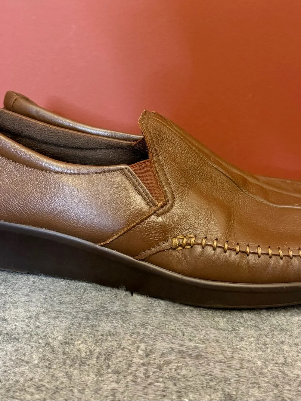 SAS  Brown Leather Slip-On Loafers